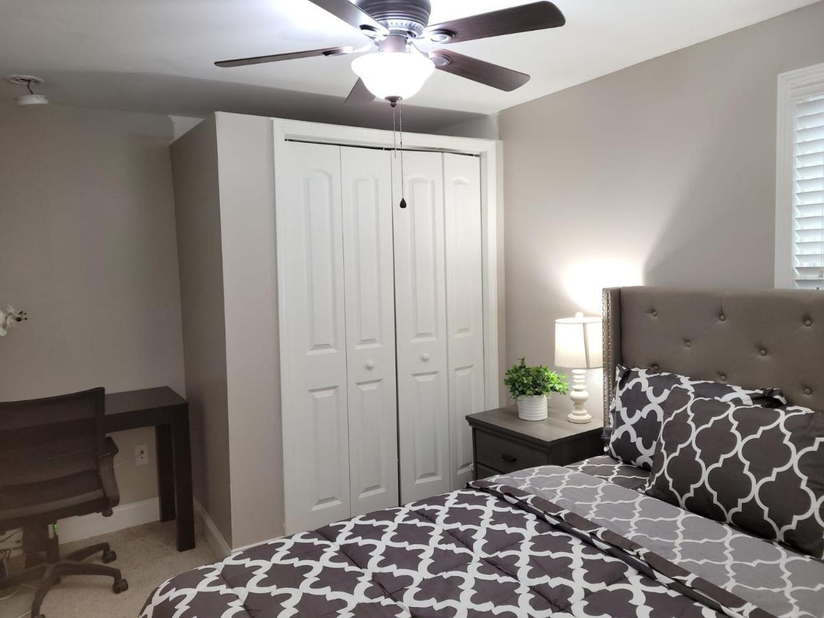 Apartment With Brand New Furniture And Large Parking West Seneca Exterior foto