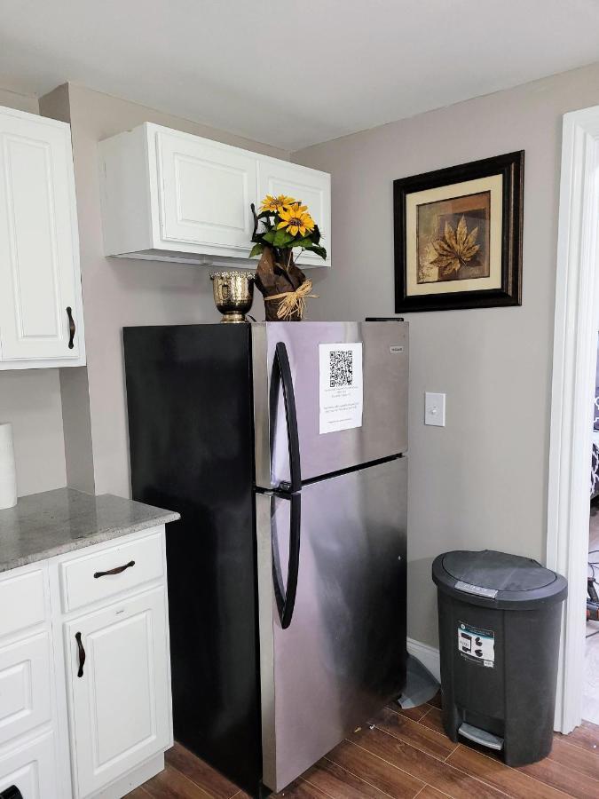 Apartment With Brand New Furniture And Large Parking West Seneca Exterior foto