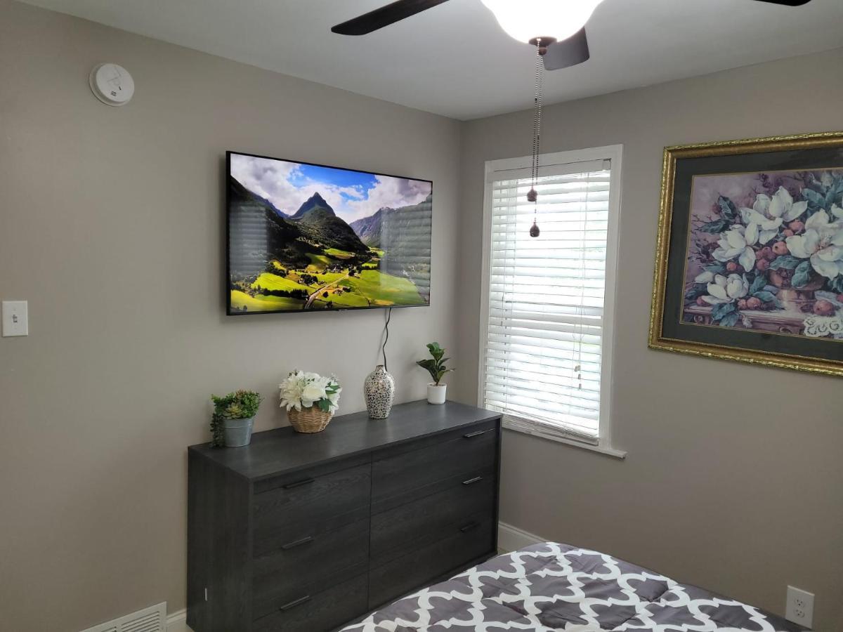 Apartment With Brand New Furniture And Large Parking West Seneca Exterior foto