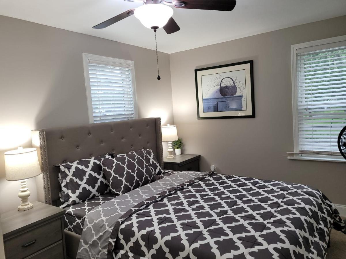 Apartment With Brand New Furniture And Large Parking West Seneca Exterior foto
